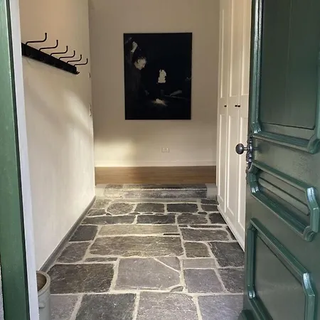 Weberwinkel Modern Retreat Моншау